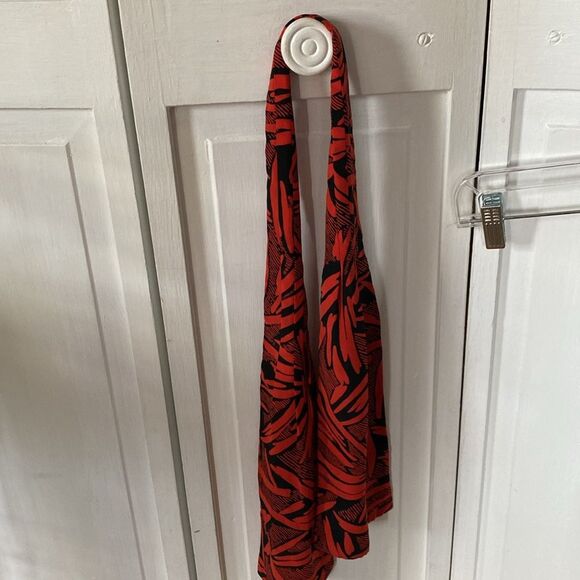 Vintage orange and black blouse.  Size 18.  Removable bow. - Picture 6 of 7